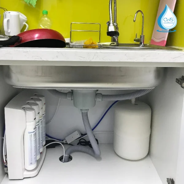 Máy lọc nước Chungho M9 nhỏ gọn lắp đặt âm tủ bếp