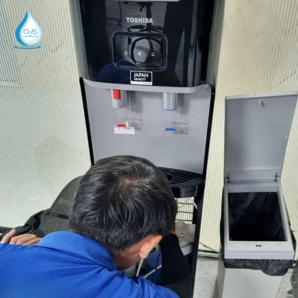 Kỹ thuật CWS sửa chữa máy lọc nước Toshiba tại công ty
