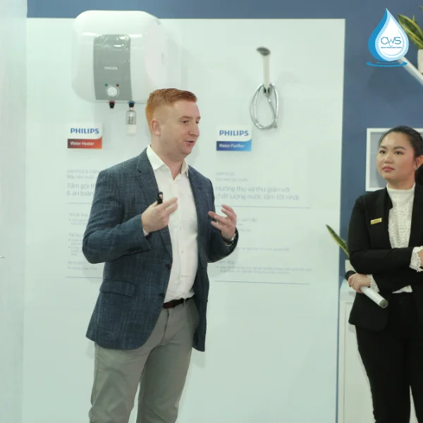 Đại Diện Philips Water Giới Thiệu Sản Phẩm Tại Triển Lãm Vietbuild 2019