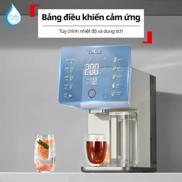 Bảng Điều Khiển Cảm Ứng Sang Trọng Thể Hiện Chỉ Số TDS